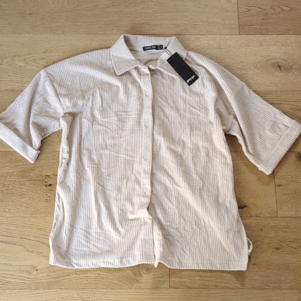BNWT Nasty Gal Ribbed Toweling Beach Shirt cream size 0. brand new